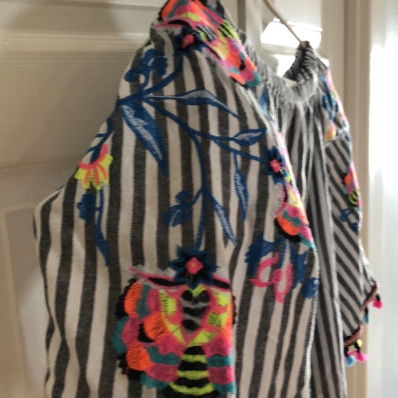 Vici neon embroidered linen off the shoulder top. - Picture 3 of 3